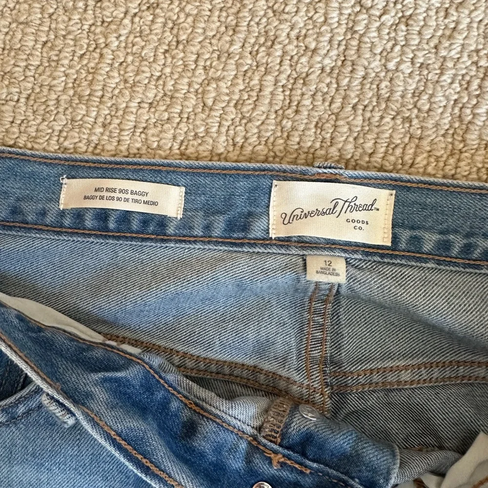 Universal Thread Mid-Rise Studded 90’s Baggy Jeans - Picture 9 of 10